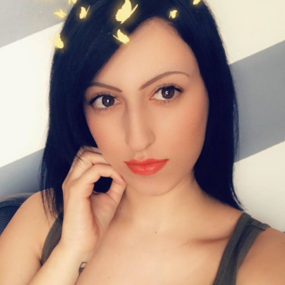 Meet your Posher, Cerry